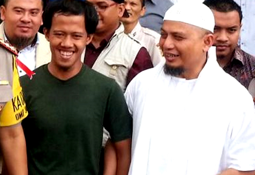 Kisah Cinta Nurul Fahmi, Sang Pembawa Bendera Tauhid 