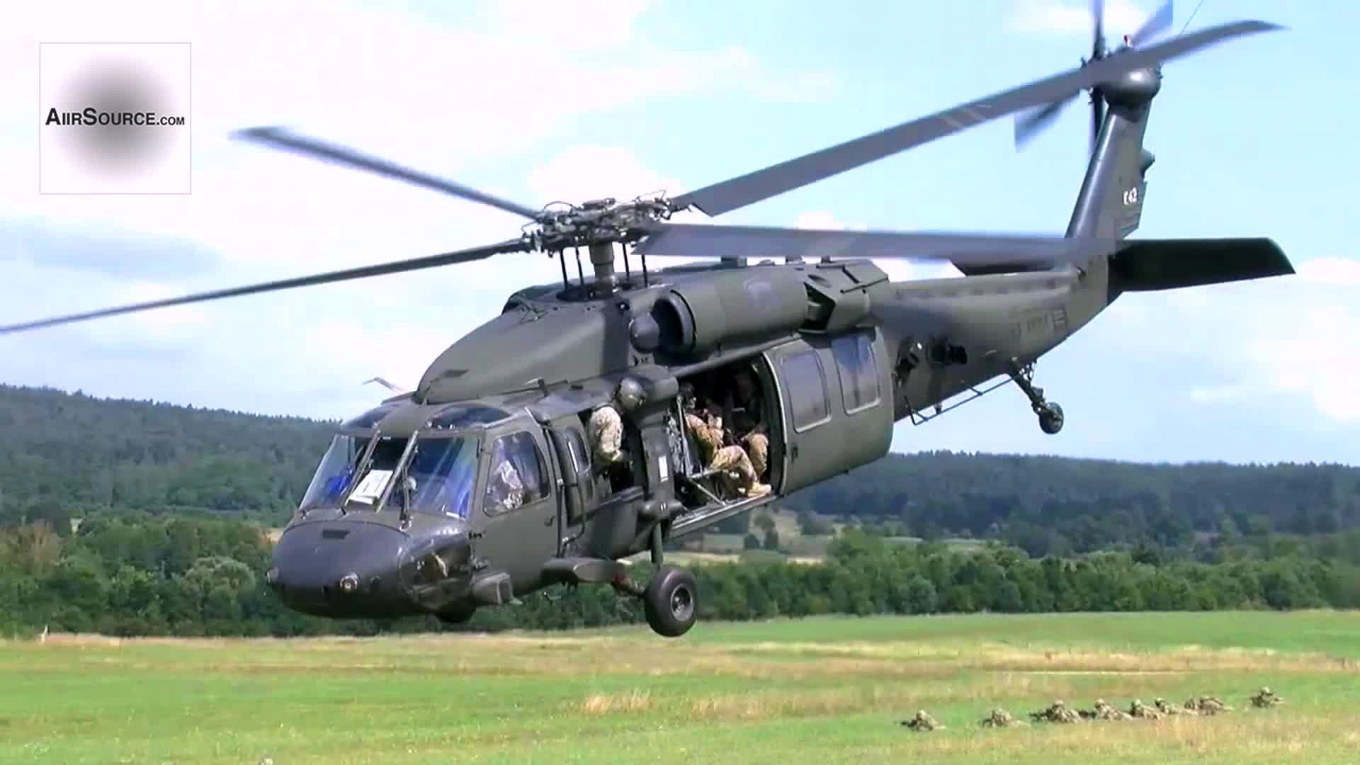 Helikopter Tempur AS  Black Hawk   Jatuh di  Pantai Selatan 