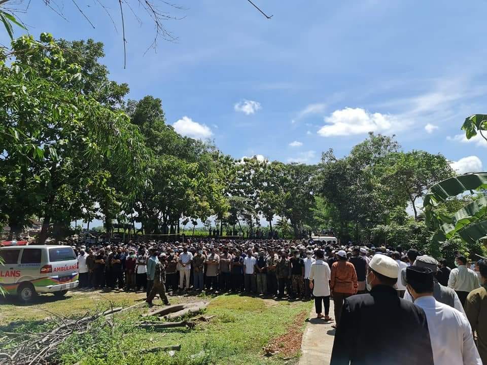 Pendiri Pondok Ulul Albab Wafat Diantar Ribuan Pelayat Panjimas